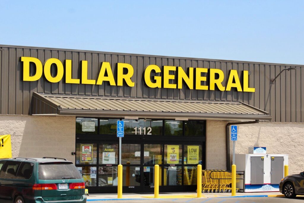 Channel letters for Dollar General